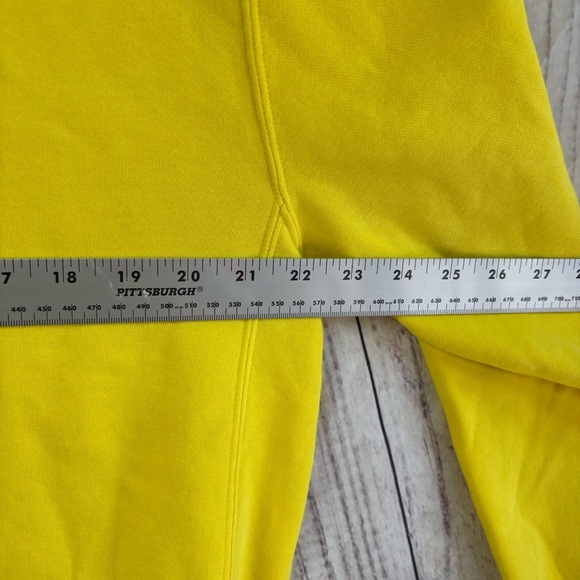 Nike Men's Bright Yellow Fleece Pullover Crewneck Long Sleeve Sweater Medium - Picture 8 of 8